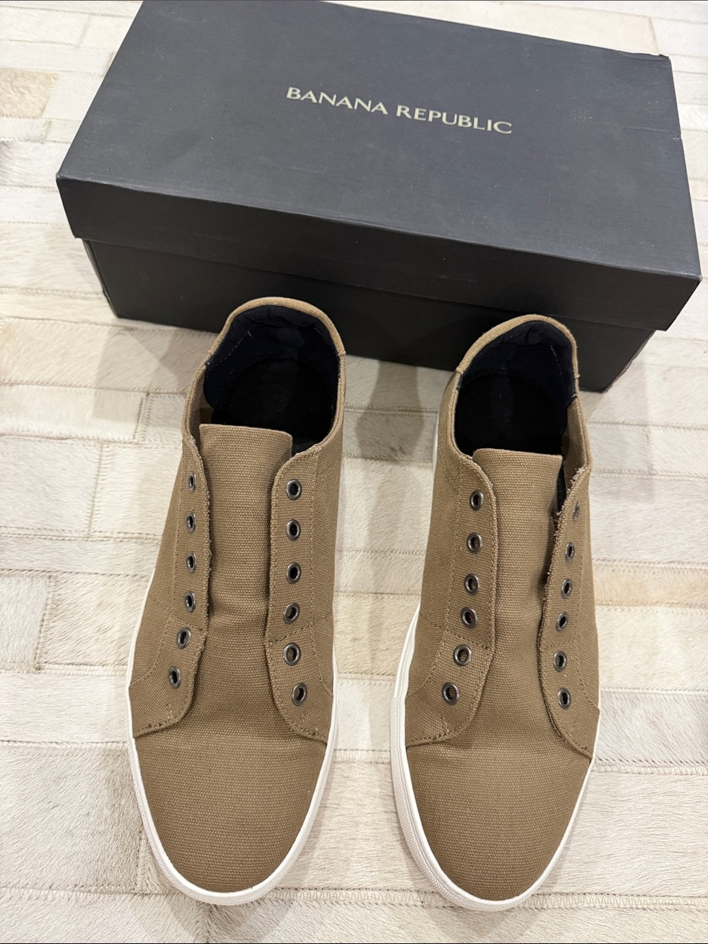 Banana Republic Men's Khaki Slip-On Canvas Sneakers with White Sole